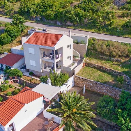 Holiday Home Kate Вис Экстерьер фото