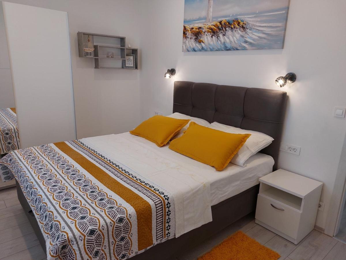 Holiday Home Kate Вис Экстерьер фото