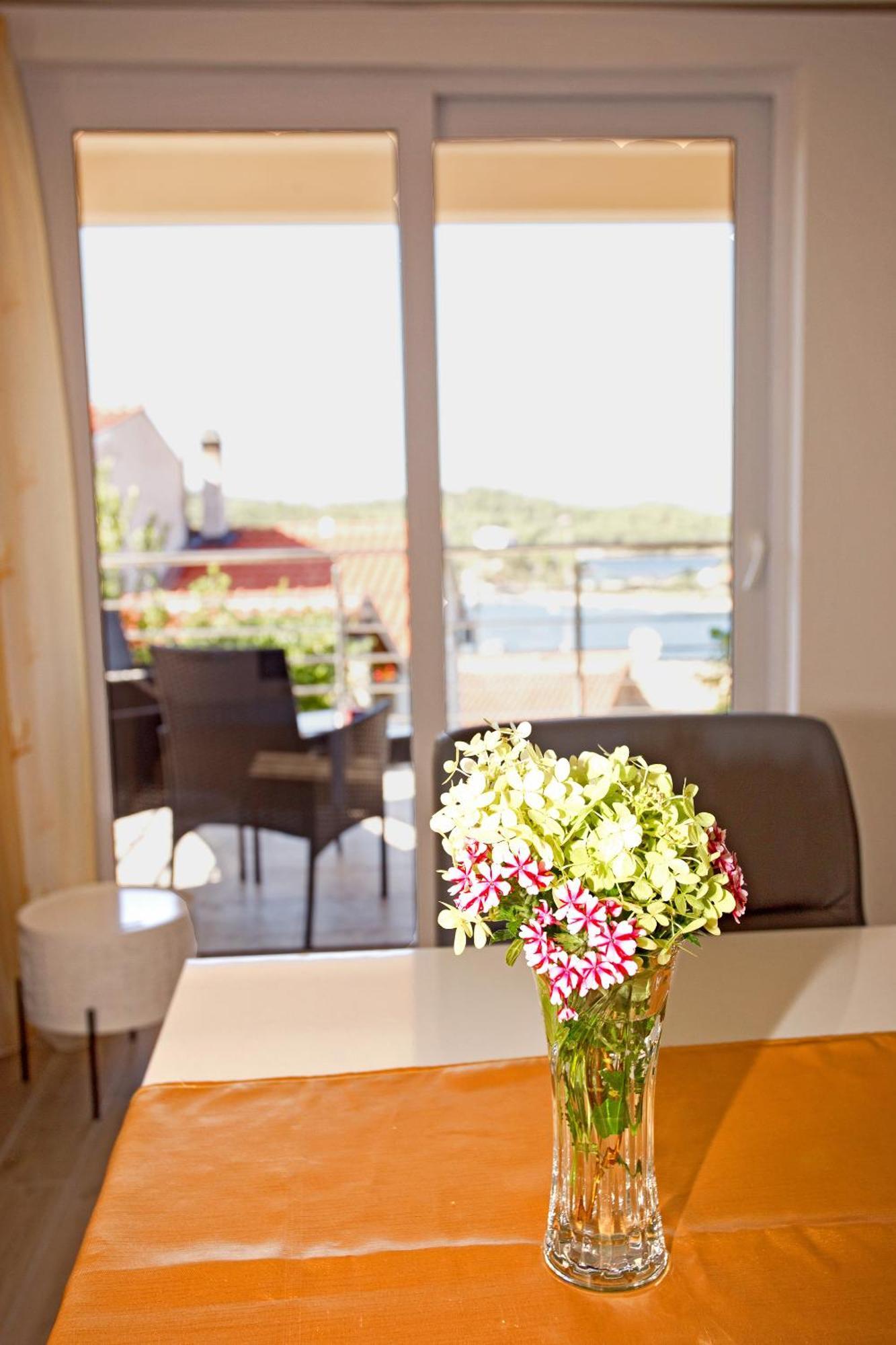 Holiday Home Kate Вис Экстерьер фото