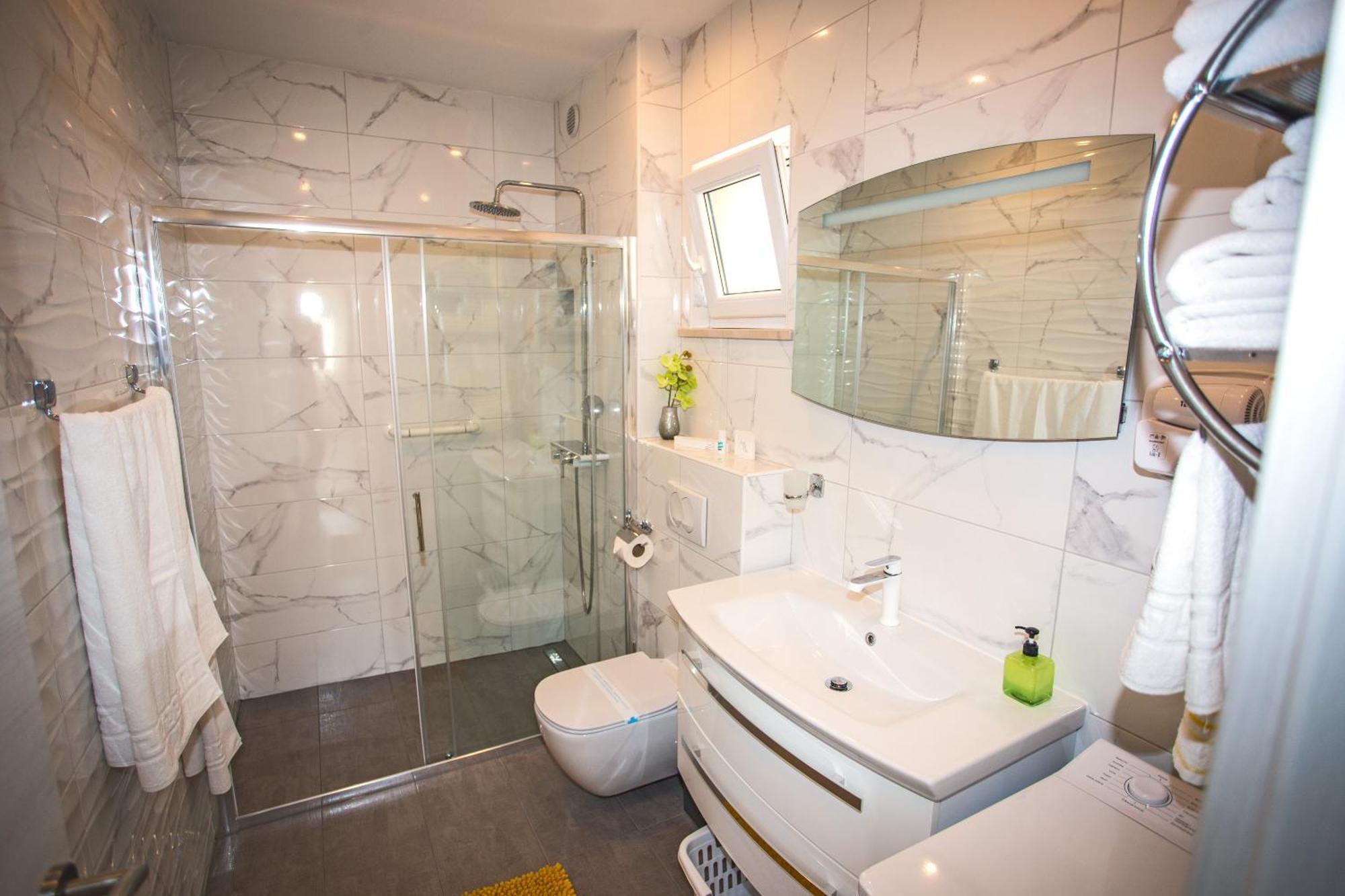 Holiday Home Kate Вис Экстерьер фото