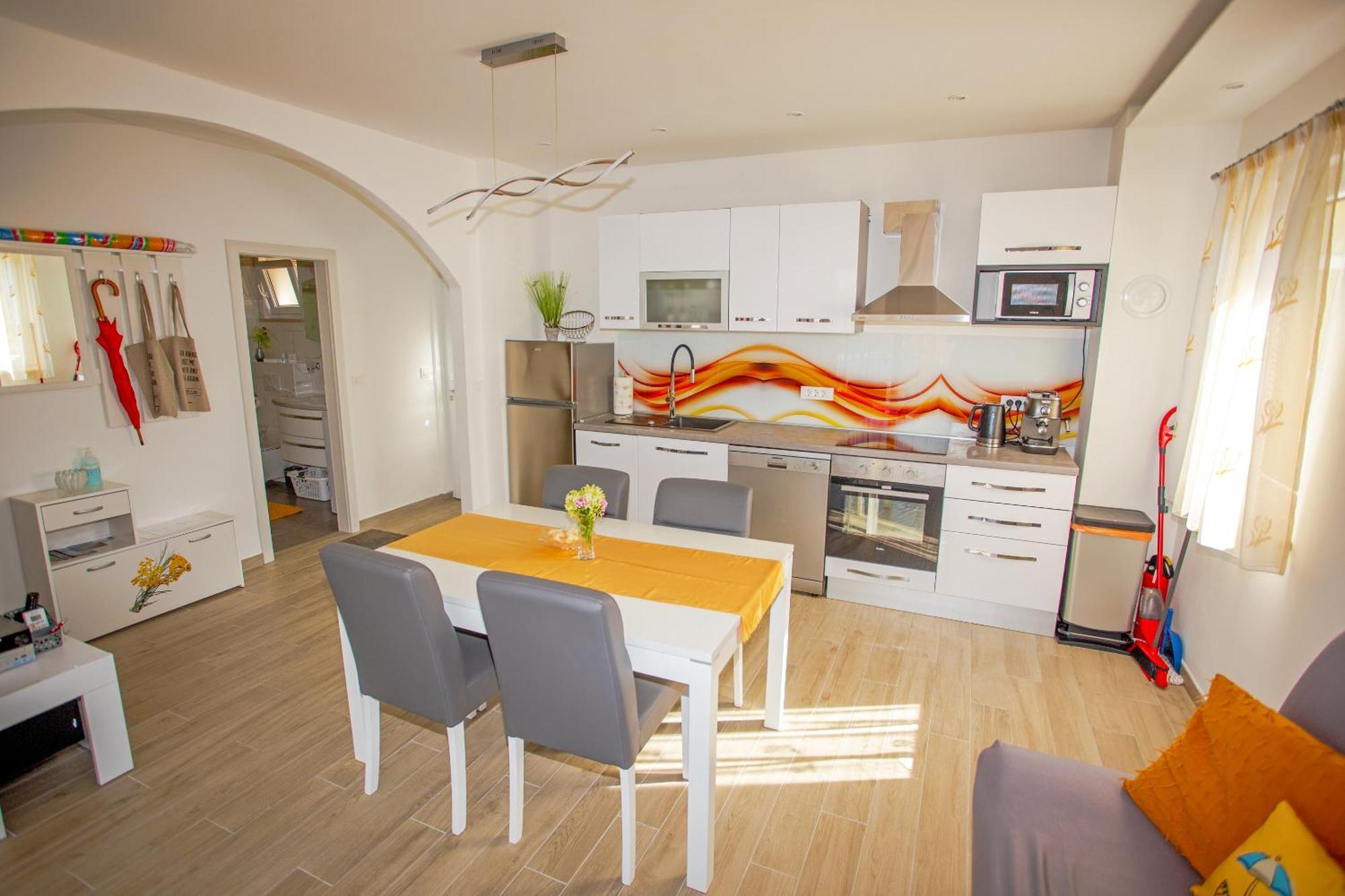 Holiday Home Kate Вис Экстерьер фото