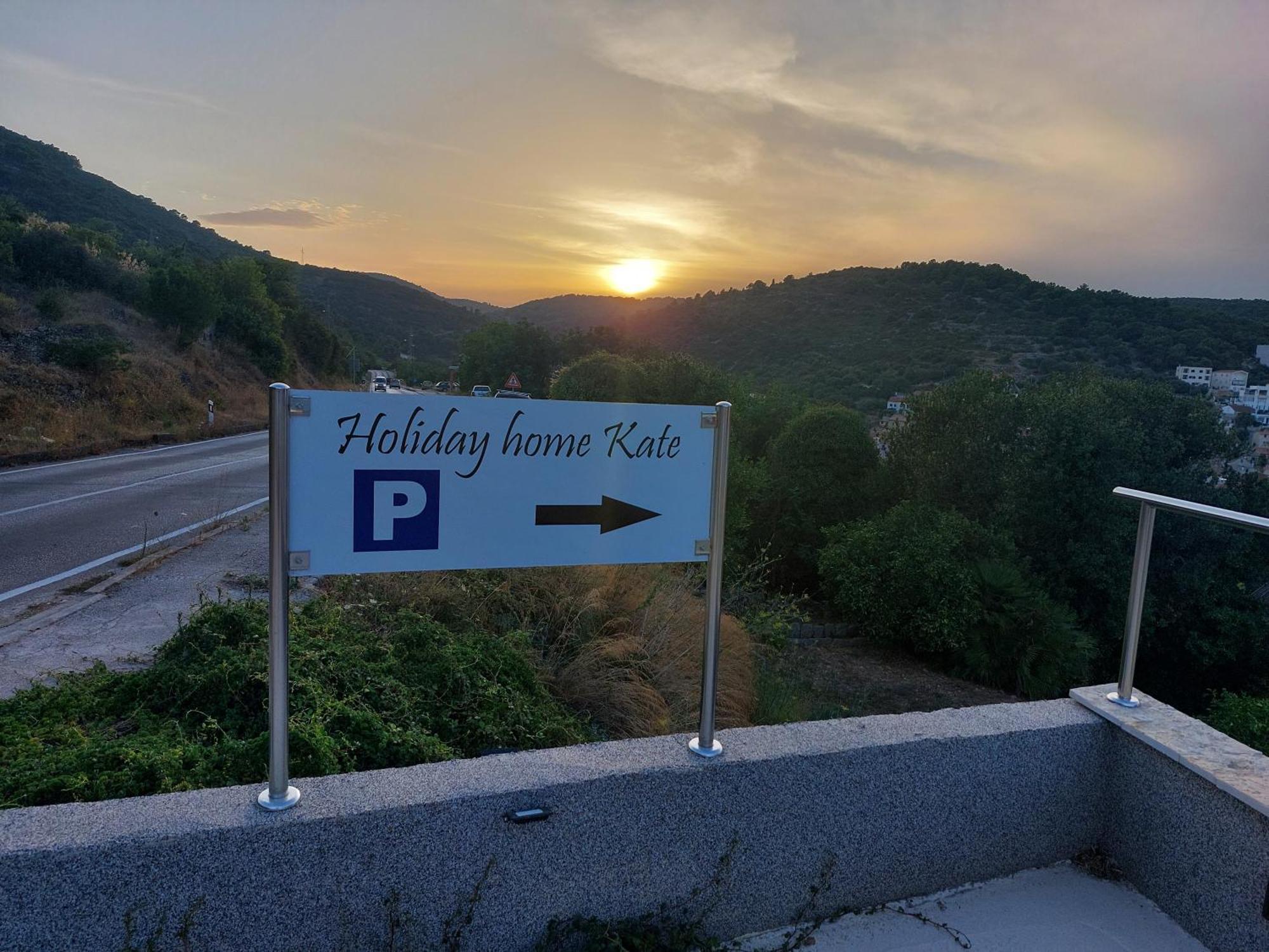 Holiday Home Kate Вис Экстерьер фото